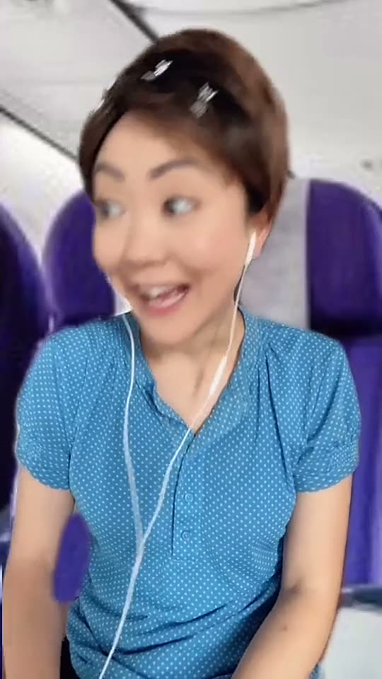 Mini Jeenie sneaking into first class for snacks.mp4