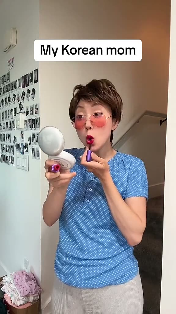 Korean mom spicy english - sexy.mp4