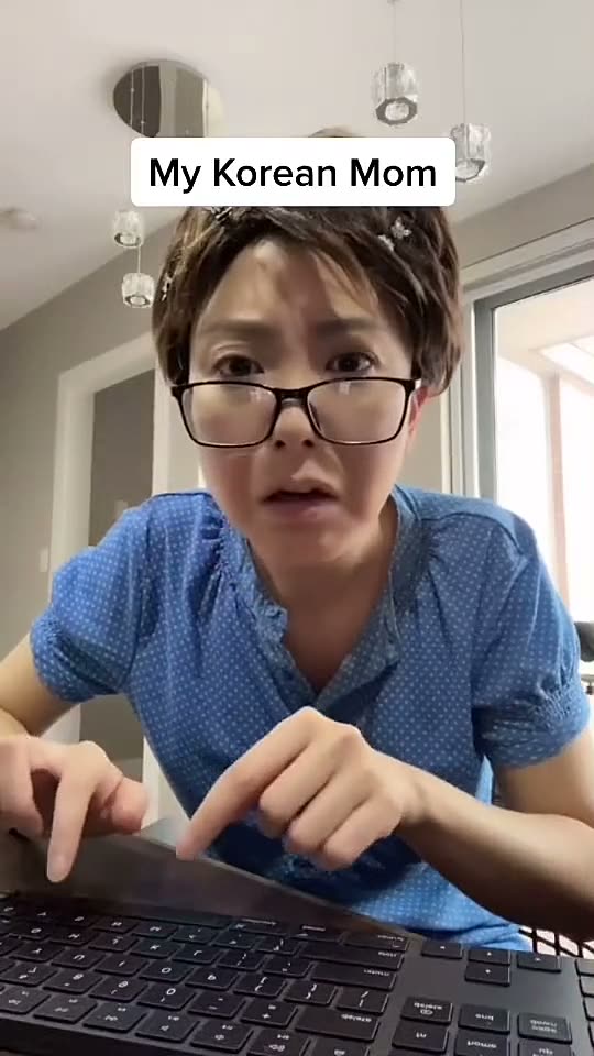 Korean mom's too many massagers.mp4