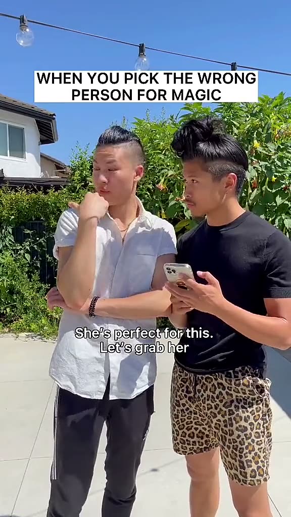 Korean mom magic trick.mp4