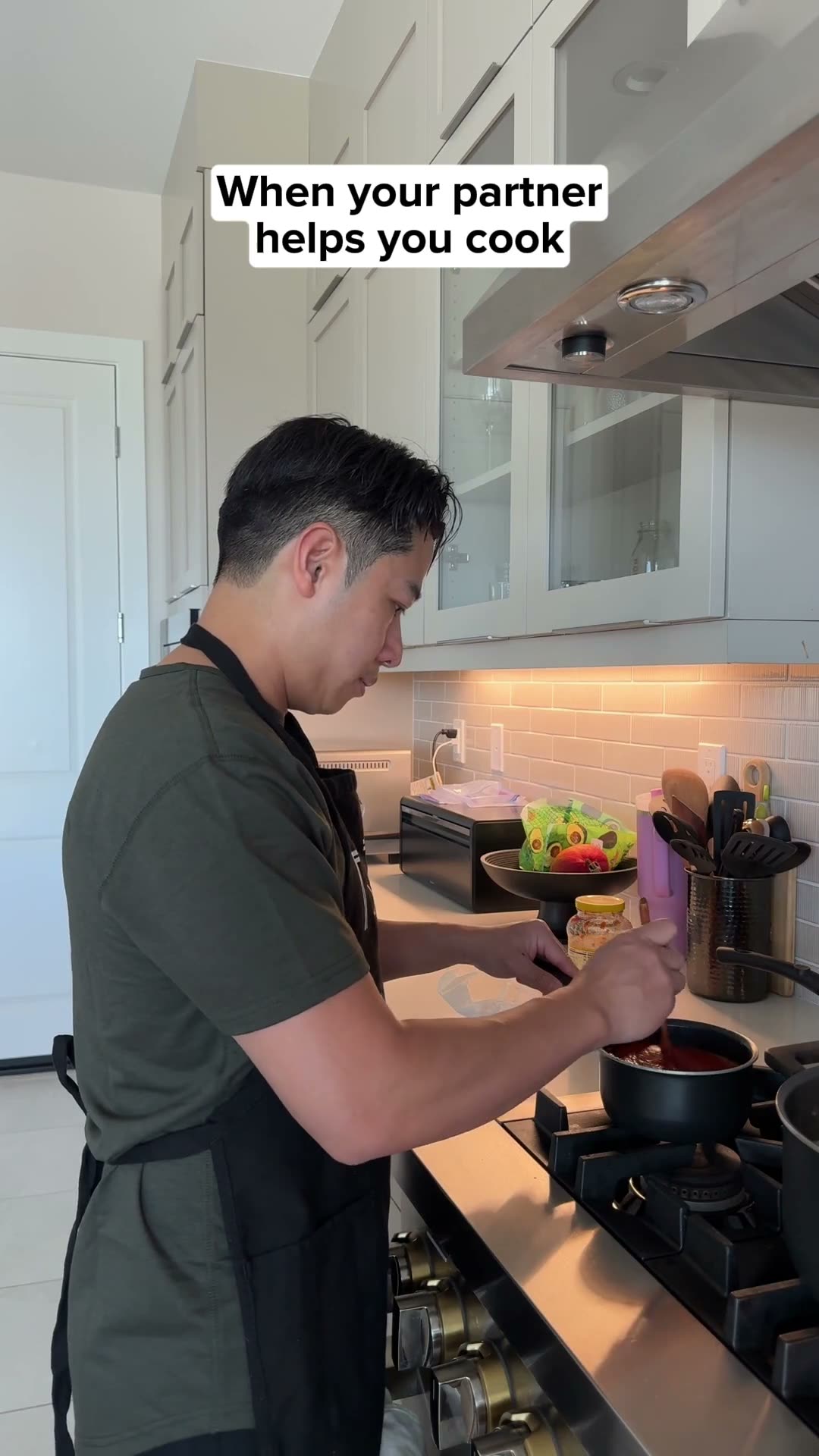 When Your Partner Helps You Cook.mp4