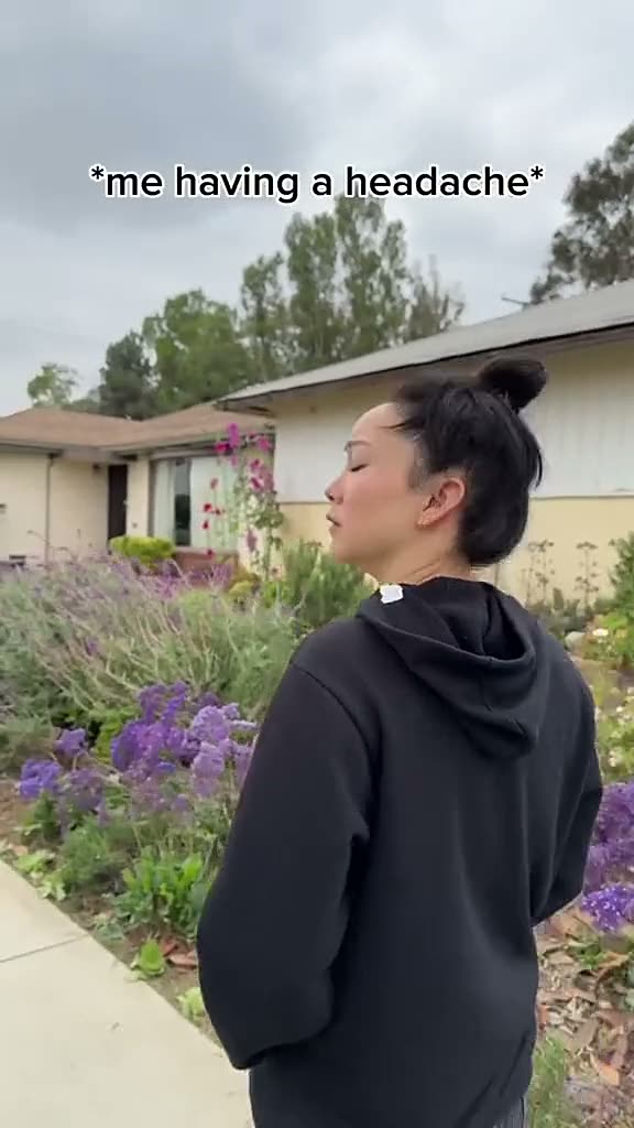 My Korean Mom when I have a headache.mp4