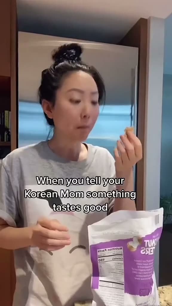When you tell your Korean Mom something tastes good.mp4