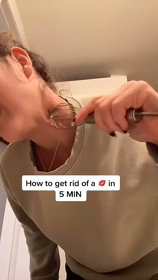 Asking for hickey in Korean mom costume.mp4